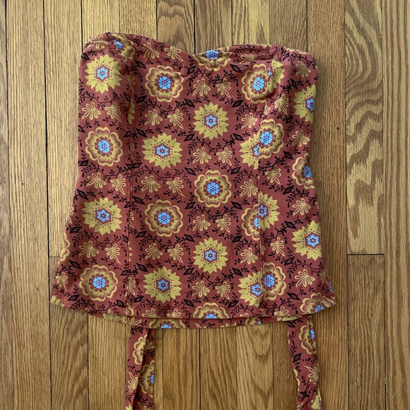 adorable, adjustable boho pattern strapless top - Picture 5 of 6